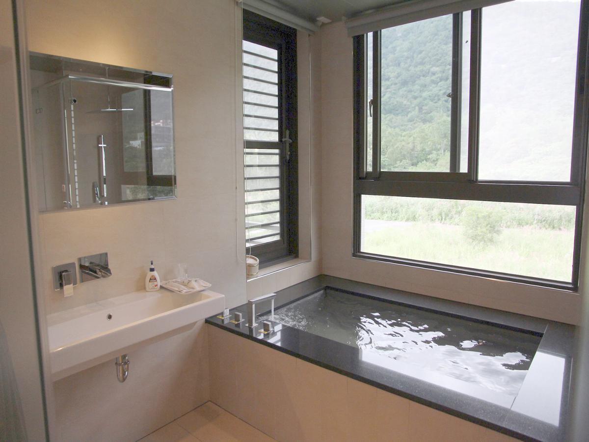 Peace Area Hot Spring Hotel جياوكسي المظهر الخارجي الصورة